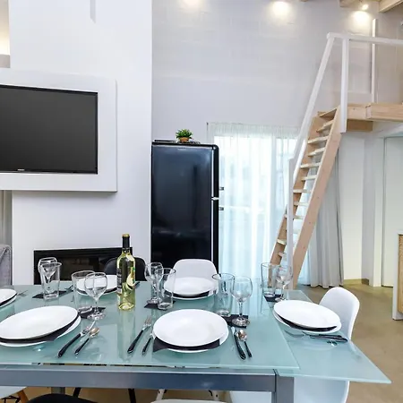 Διαμέρισμα With Heated Private Pool And Bbq