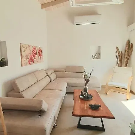With Heated Private Pool And Bbq Διαμέρισμα Γεωργιούπολη
